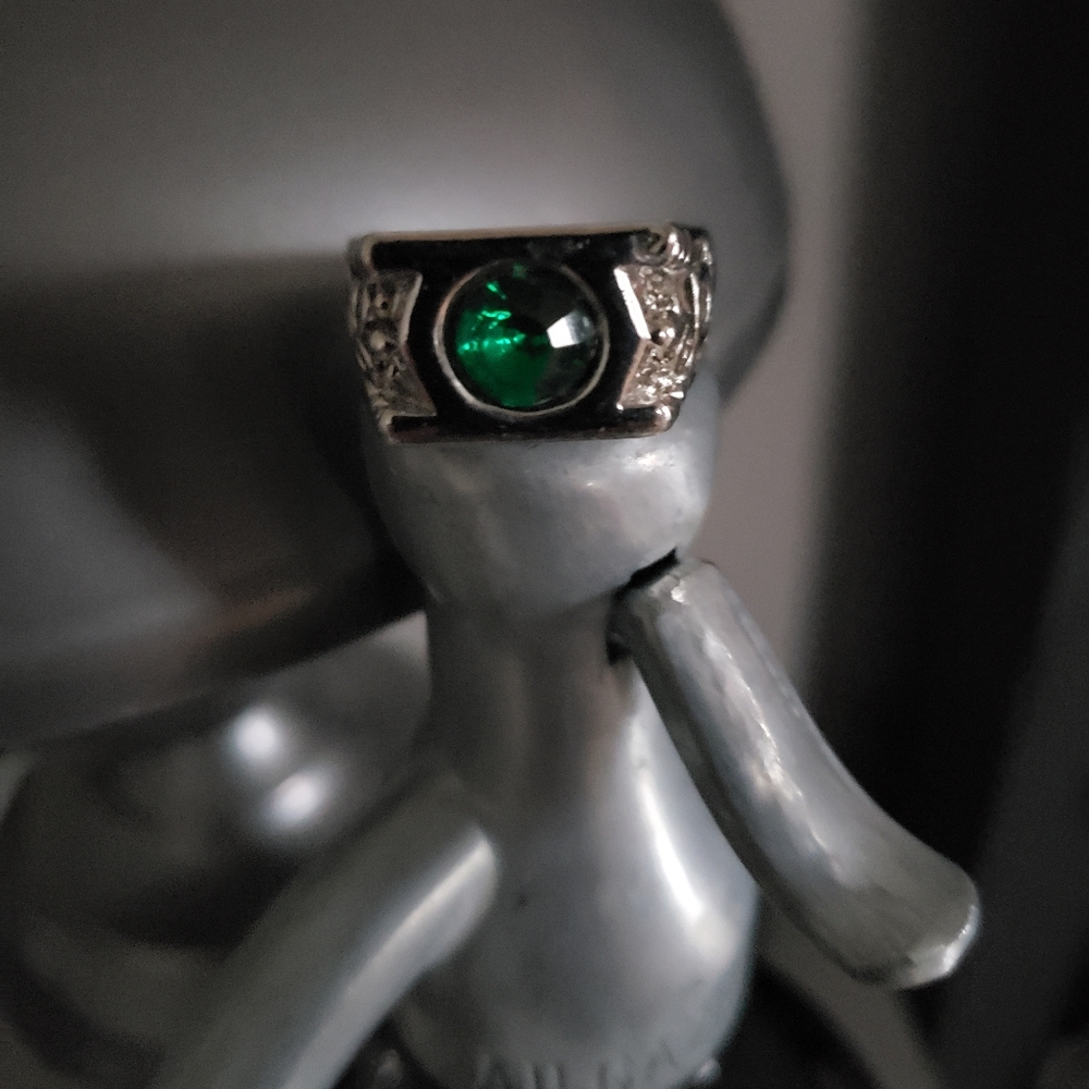 Green lantern ring